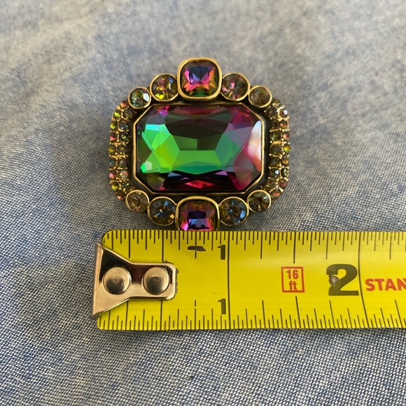 Heidi Daus Iridescent Rhinestone gold tone Brooch - Picture 5 of 5